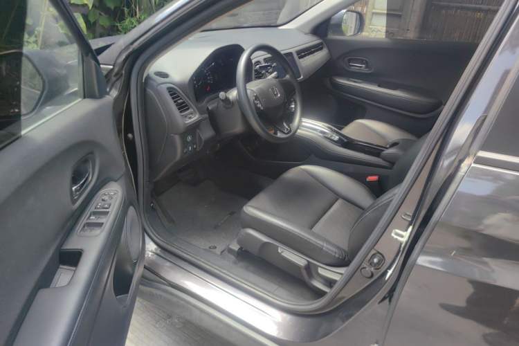 Used Honda Vezel 2020 1.5L CVT Pioneer Edition Driver Seat