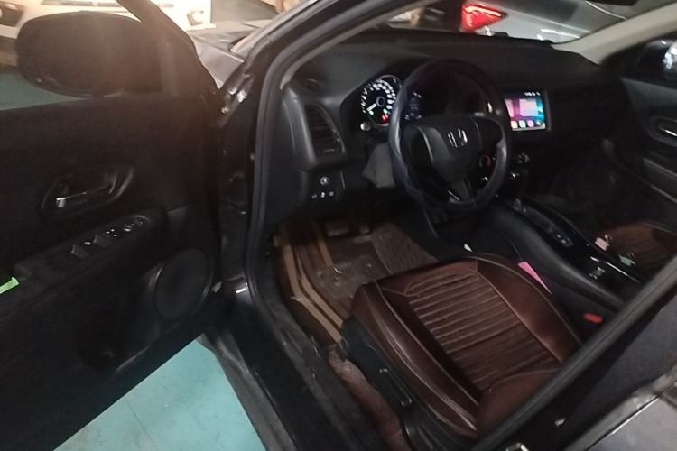 Used Honda Vezel 2020 1.5L CVT Elite Edition Driver Seat