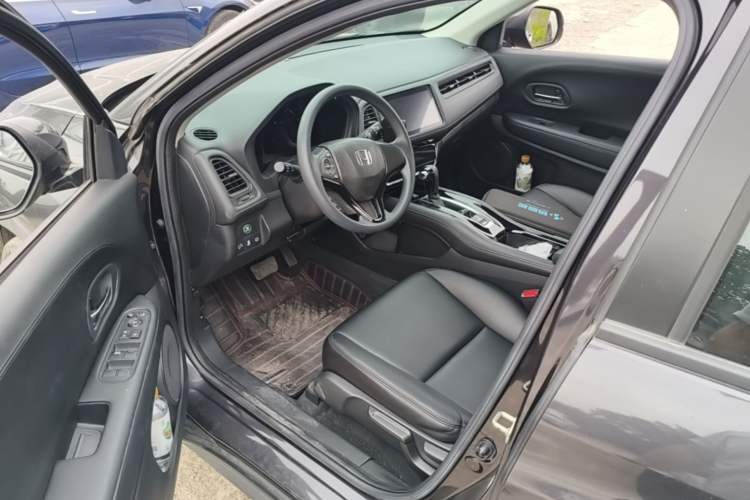 Used Honda Vezel 2020 220 TURBO CVT Elite Edition Driver Seat