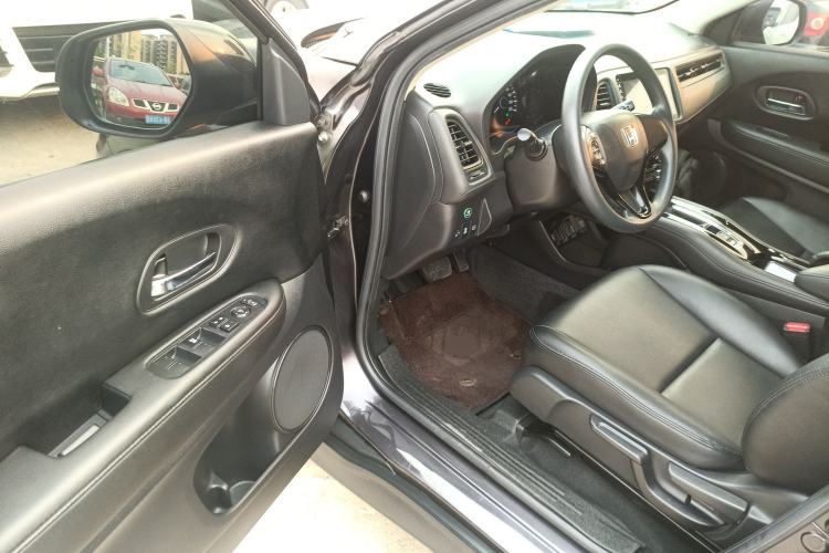 Used Honda Vezel 2020 1.5L CVT Pioneer Edition Driver Seat