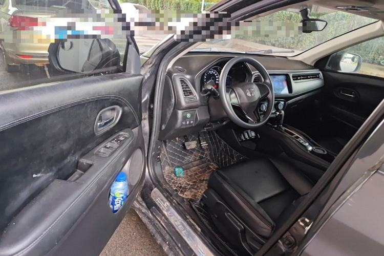 Used Honda Vezel 2020 1.5L CVT Elite Edition Driver Seat