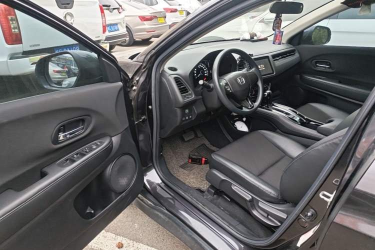 Used Honda Vezel 2020 1.5L CVT Pioneer Edition Driver Seat