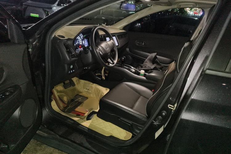 Used Honda Vezel 2020 1.5L CVT Pioneer Edition Driver Seat