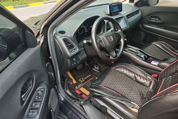 Used Honda Vezel 2020 1.5L CVT Pioneer Edition Driver Seat