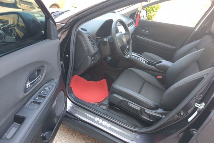 Used Honda Vezel 2020 1.5L CVT Pioneer Edition Driver Seat