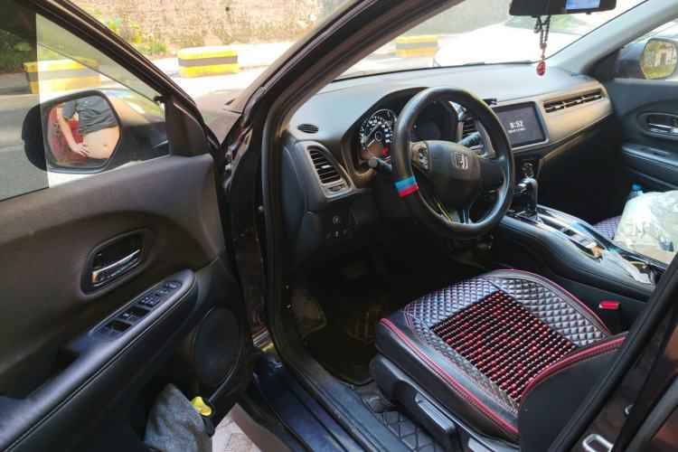 Used Honda Vezel 2020 1.5L CVT Pioneer Edition Driver Seat