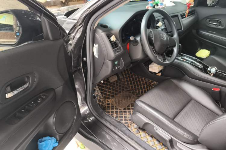 Used Honda Vezel 2020 1.5L CVT Pioneer Edition Driver Seat