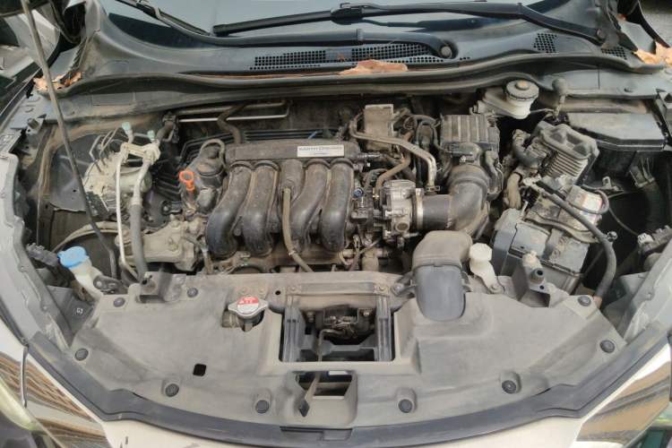 Used Honda Vezel 2020 1.5L CVT Elite Edition Engine Bay