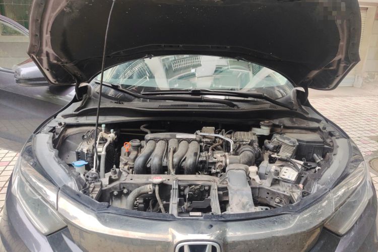 Used Honda Vezel 2020 1.5L CVT Pioneer Edition Engine Bay
