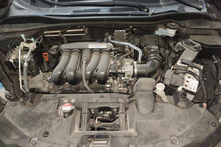 Used Honda Vezel 2020 1.5L CVT Pioneer Edition Engine Bay