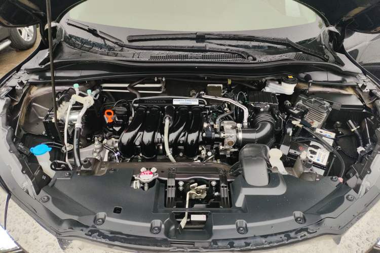 Used Honda Vezel 2020 1.5L CVT Elite Edition Engine Bay
