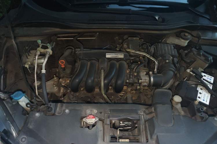 Used Honda Vezel 2020 1.5L CVT Luxury Edition Engine Bay