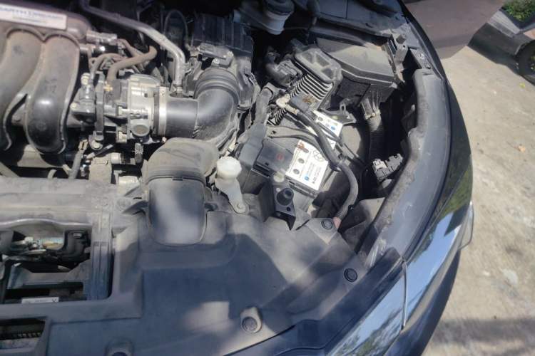 Used Honda Vezel 2020 1.5L CVT Pioneer Edition Engine Bay Left