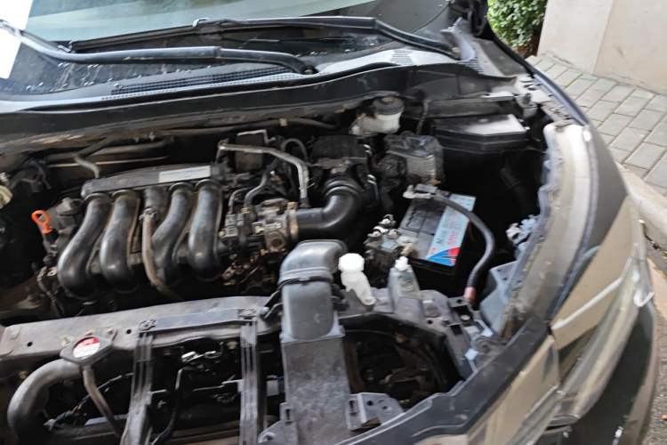 Used Honda Vezel 2020 1.5L CVT Elite Edition Engine Bay Left