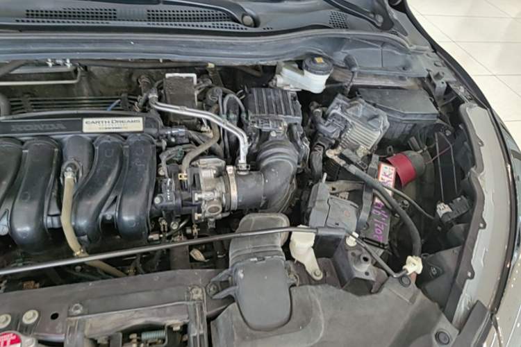Used Honda Vezel 2020 1.5L CVT Elite Edition Engine Bay Left