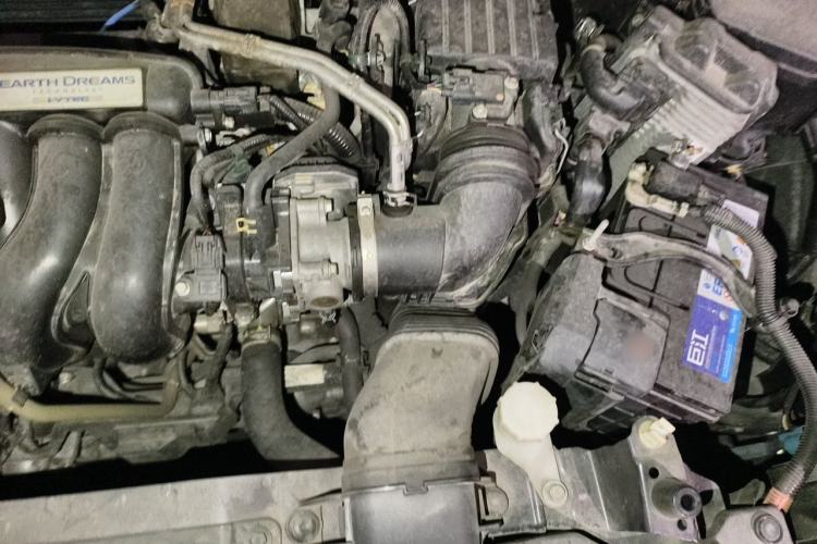 Used Honda Vezel 2020 1.5L CVT Pioneer Edition Engine Bay Left