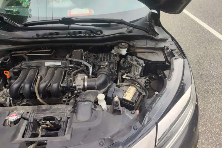Used Honda Vezel 2020 1.5L CVT Pioneer Edition Engine Bay Left