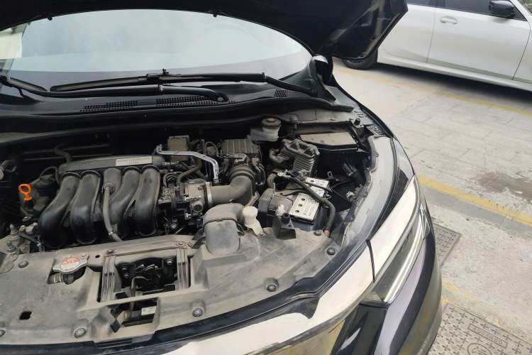 Used Honda Vezel 2020 1.5L CVT Pioneer Edition Engine Bay Left