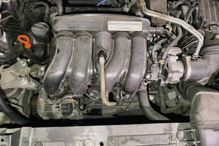Used Honda Vezel 2020 1.5L CVT Pioneer Edition Engine Bay