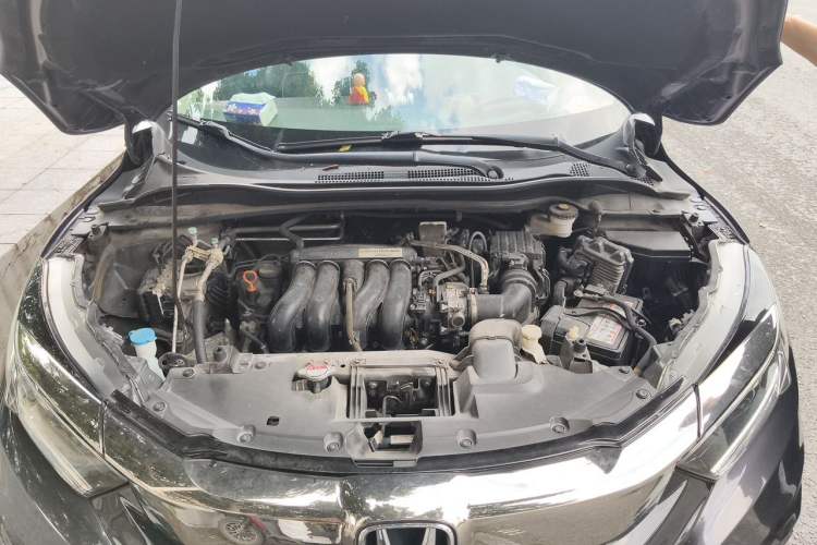Used Honda Vezel 2020 1.5L CVT Pioneer Edition Engine Bay