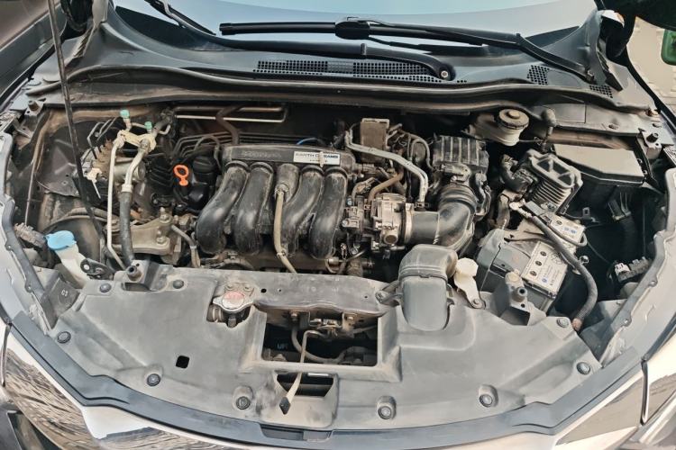 Used Honda Vezel 2020 1.5L CVT Pioneer Edition Engine Bay