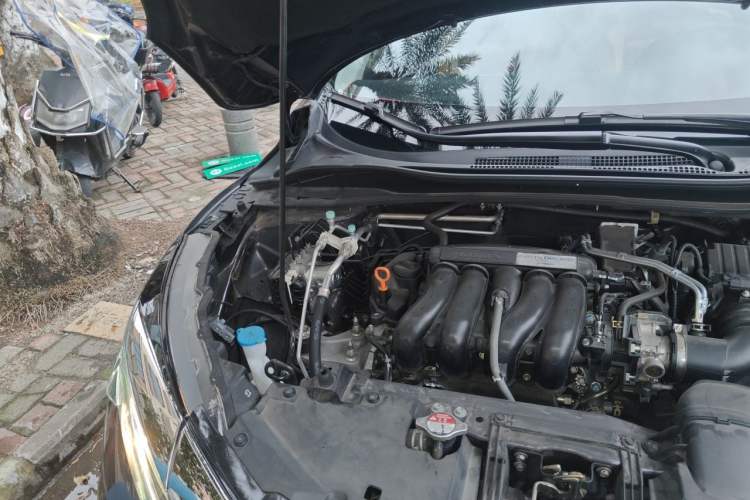 Used Honda Vezel 2020 1.5L CVT Pioneer Edition Engine Bay Right