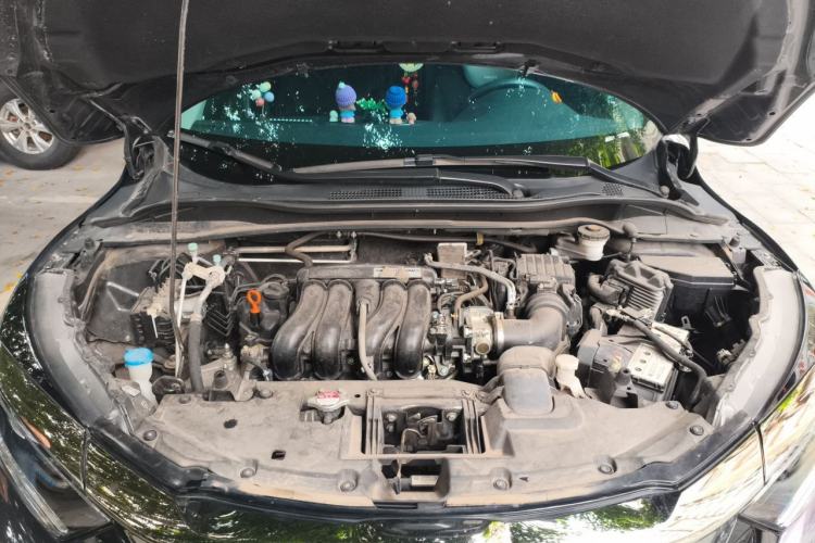Used Honda Vezel 2020 1.5L CVT Pioneer Edition Engine Bay