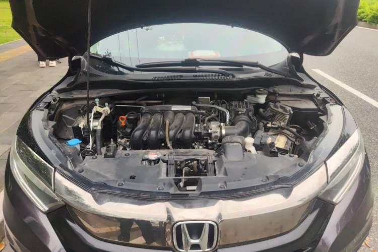 Used Honda Vezel 2020 1.5L CVT Pioneer Edition Engine Bay