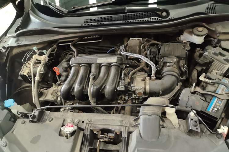 Used Honda Vezel 2020 1.5L CVT Luxury Edition Engine Bay