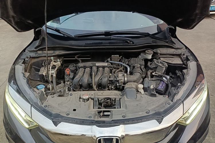 Used Honda Vezel 2020 1.5L CVT Luxury Edition Engine Bay