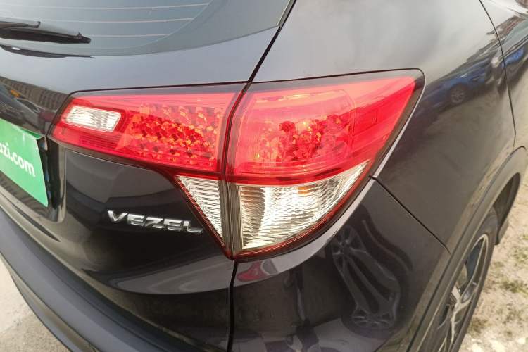 Used Honda Vezel 2020 1.5L CVT Pioneer Edition Exterior 3