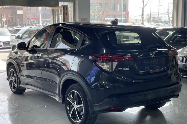 Used Honda Vezel 2020 1.5L CVT Luxury Edition Exterior 3