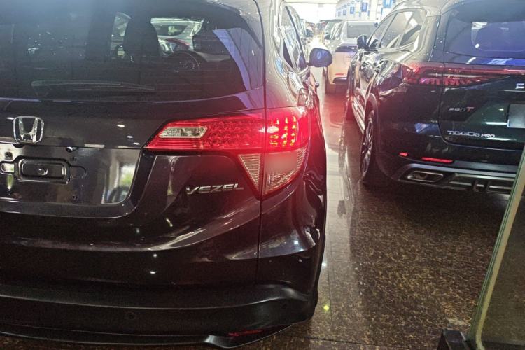 Used Honda Vezel 2020 1.5L CVT Pioneer Edition Exterior 3