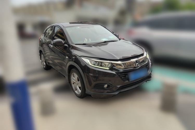 Used Honda Vezel 2020 1.5L CVT Elite Edition Front Right 45 Deg