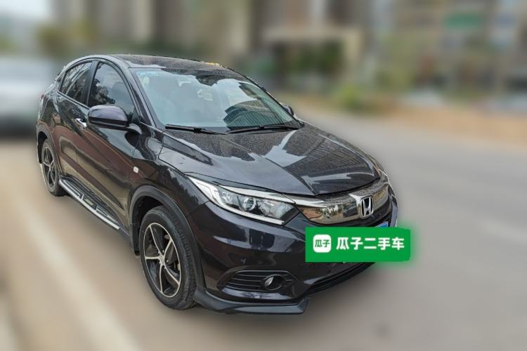 Used Honda Vezel 2020 1.5L CVT Pioneer Edition Front Right 45 Deg