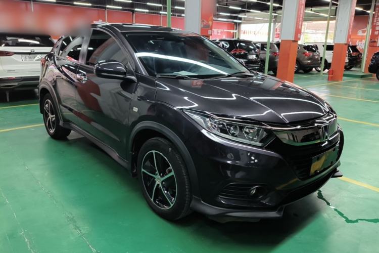 Used Honda Vezel 2020 1.5L CVT Pioneer Edition Front Right 45 Deg