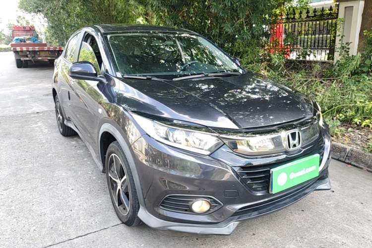Used Honda Vezel 2020 1.5L CVT Pioneer Edition Front Right 45 Deg