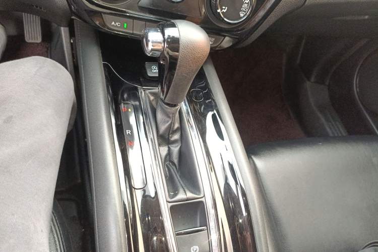 Used Honda Vezel 2020 1.5L CVT Pioneer Edition Gear Lever