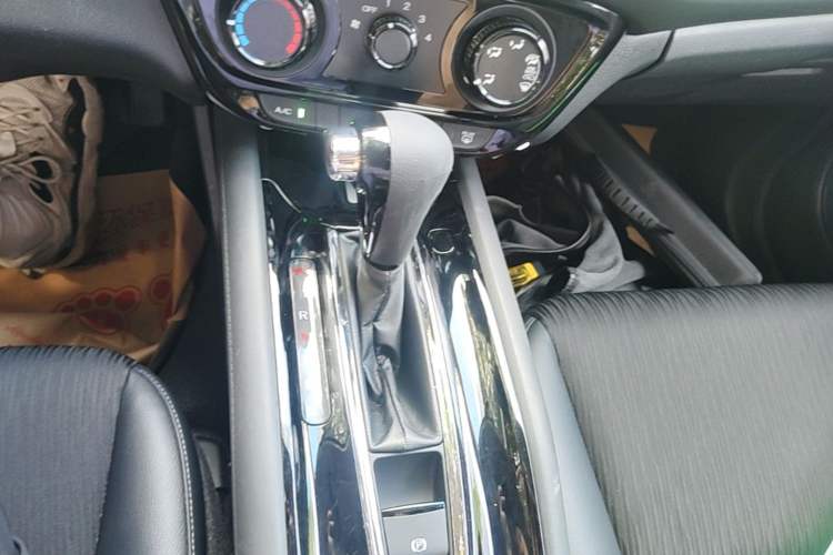 Used Honda Vezel 2020 1.5L CVT Pioneer Edition Gear Lever
