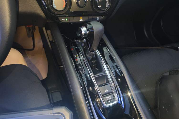 Used Honda Vezel 2020 1.5L CVT Pioneer Edition Gear Lever