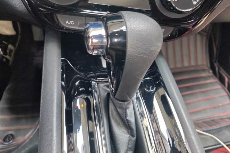 Used Honda Vezel 2020 1.5L CVT Pioneer Edition Gear Lever