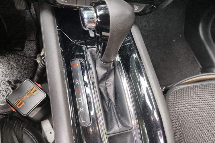 Used Honda Vezel 2020 1.5L CVT Pioneer Edition Gear Lever