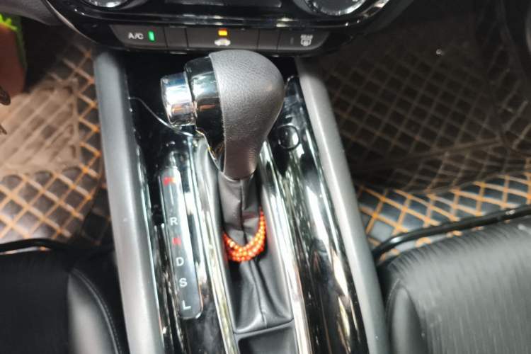 Used Honda Vezel 2020 1.5L CVT Pioneer Edition Gear Lever