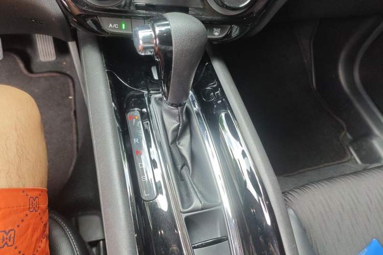 Used Honda Vezel 2020 1.5L CVT Pioneer Edition Gear Lever
