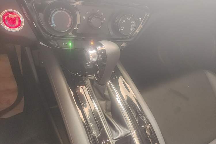 Used Honda Vezel 2020 1.5L CVT Pioneer Edition Gear Lever