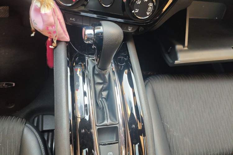 Used Honda Vezel 2020 1.5L CVT Pioneer Edition Gear Lever