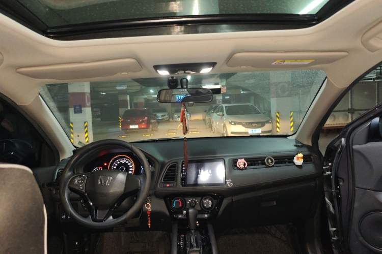 Used Honda Vezel 2020 1.5L CVT Pioneer Edition Headliner