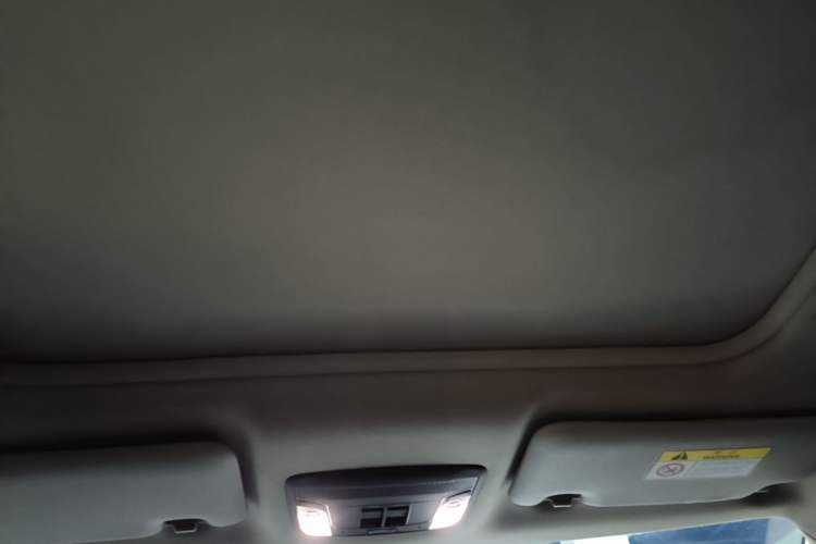 Used Honda Vezel 2020 1.5L CVT Pioneer Edition Headliner