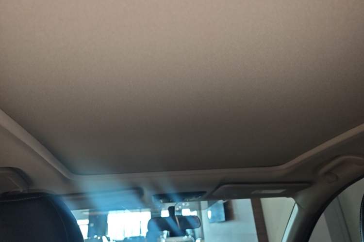 Used Honda Vezel 2020 1.5L CVT Pioneer Edition Headliner