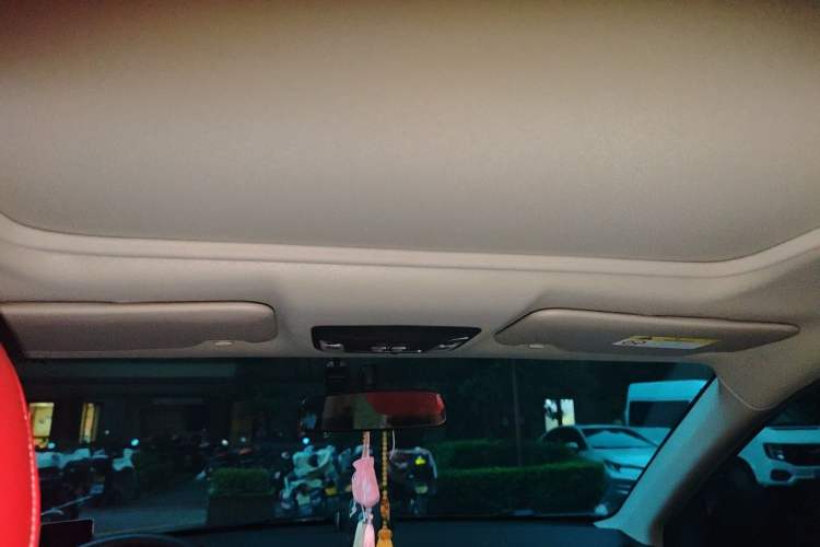 Used Honda Vezel 2020 1.5L CVT Luxury Edition Headliner